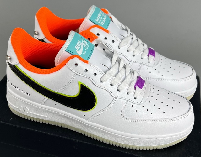 Women Air Force 1 084